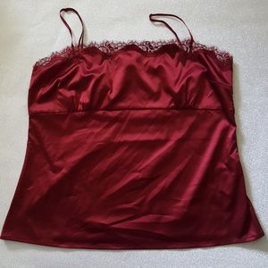 New york and company burgundy top size XL